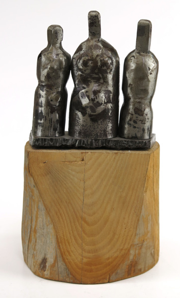Johansson, Carl "Ägga-Calle", skulptur, smide på träsockel, "Tre Gummor", _9448a_8d91ed06ec4529b_lg.jpeg